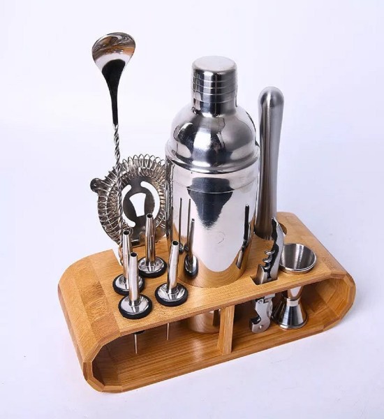 Cocktail Shaker XL cu 11 Accesorii si Suport Bambus - Gift Set - 4