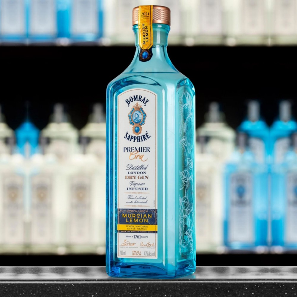 Bombay Sapphire Premier Cru Gin 0.7L Bombay Sapphire Premier Cru Gin 0.7L