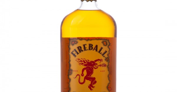 lichior-fireball-whisky-blend-