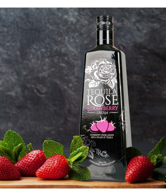Tequila Rose Strawberry Cream Lichior 0.7L Tequila Rose Strawberry Cream Lichior 0.7L