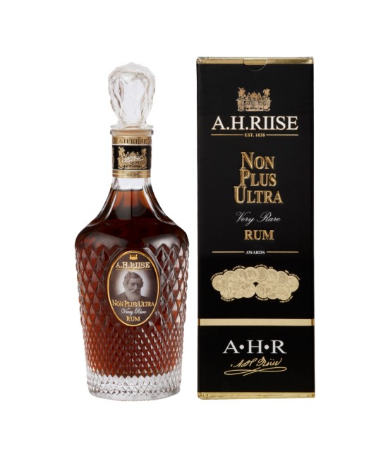 A.H.Riise Non Plus Ultra Very Rare Rom 0.7L PREMIUM RUM - A.H.Riise Non Plus Ultra Very Rare Rom 0.7L