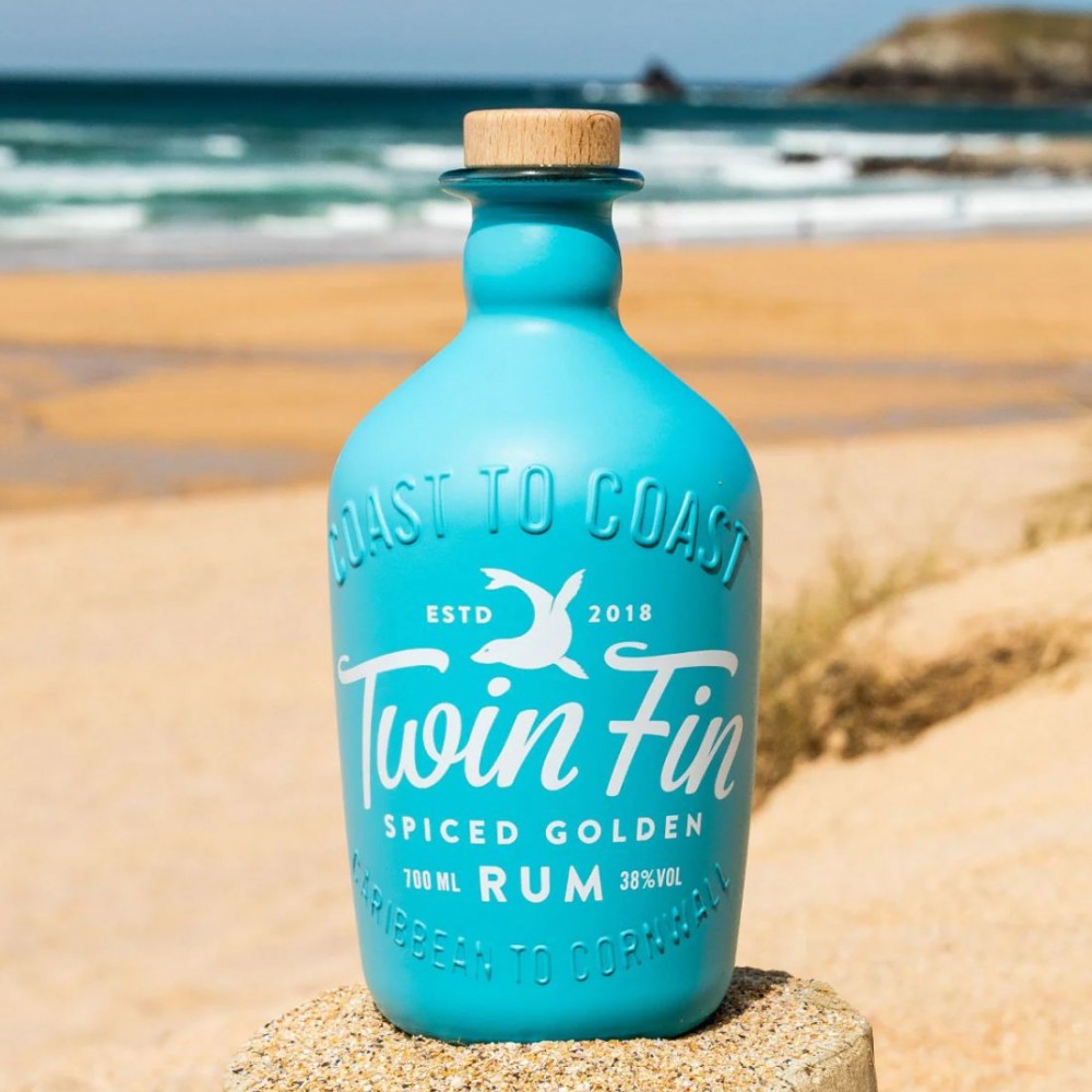 Twin Fin Spiced Golden Rom 0.7L
