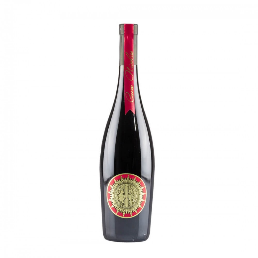 Tohani Cuvee Nicolae Cabernet Sauvignon, Feteasca Neagra & Pinot Noir - Vin Rosu Sec - Romania - 0.75L Tohani Cuvee Nicolae Cabernet Sauvignon, Feteasca Neagra & Pinot Noir - Vin Rosu Sec - Romania - 0.75L